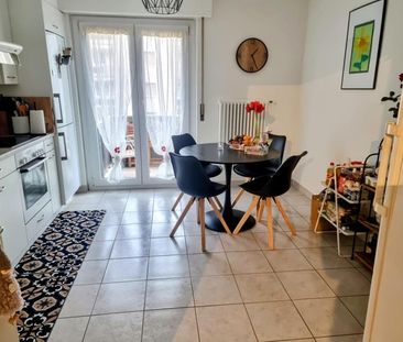 Grand appartement de 3 1/2 pièces dans quartier ensoleillé - Foto 1