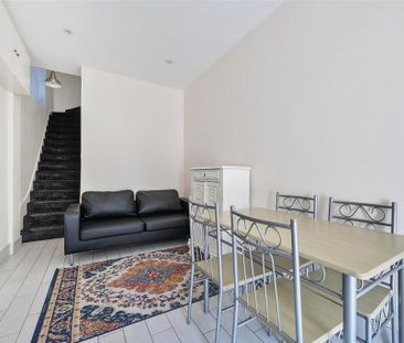 3 bedroom flat to rent - Photo 2