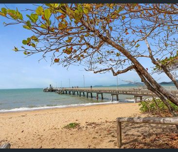 Charming 1-Bedroom Unit in the Heart of Palm Cove - Photo 2