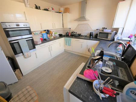 Boatyard, Bournemouth, BH1 - Photo 3