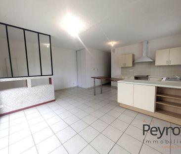 Location Appartement 2 pièces 47m² ST ESTEVE 66240 - Photo 1
