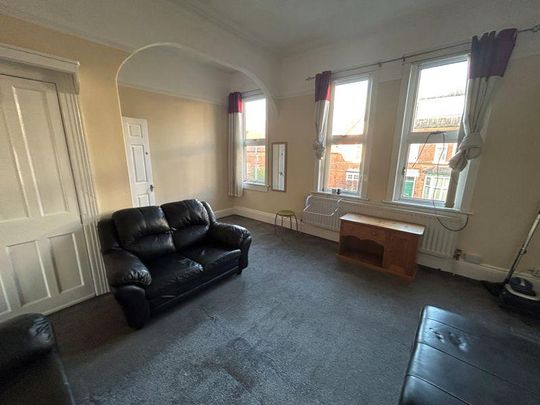 3 bedroom apartment to rent - Photo 1