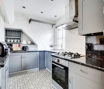 2 Bed Penthouse, Spencer Road, CR2 - Photo 2