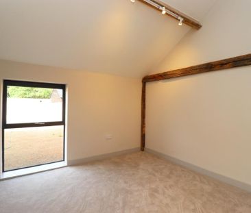 5 bedroom barn conversion to rent - Photo 4