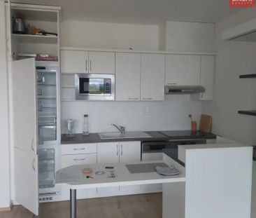 Pronájem zařízeného bytu 1+kk s lodžií v 5. NP, Olomouc, ul. Gen. Píky - Photo 4