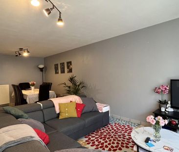 Appartement te huur in Erembodegem voor € 835 met 2 slaapkamers - Photo 3