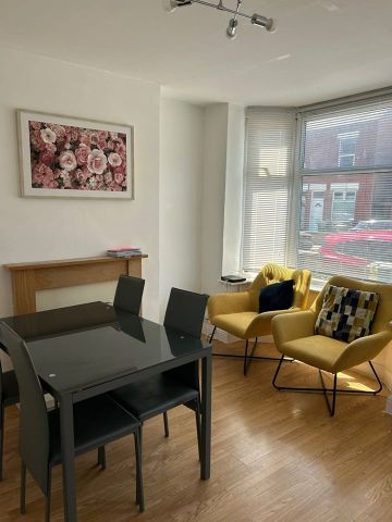 2 Bed Terraced House, Shakleton Road, CV5 - Photo 2