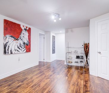 For Lease - 306 Wenlock Avenue, Richmond Hill, Ontario - Photo 1