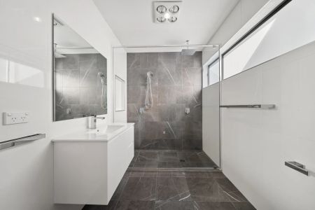 Spacious & Modern Family Living - Photo 4