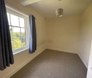 3 bedroom apartment to rent - Photo 2