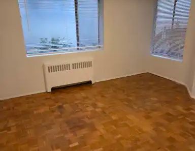 2 Bedroom Apartment Available Now! | 5863 Vine, Vancouver - Photo 1