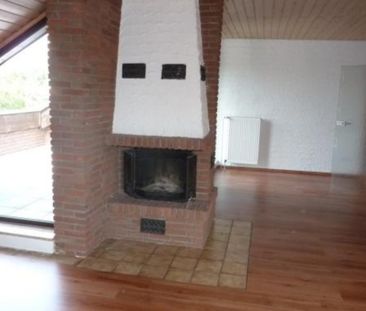 Peine/City-Lage - gepflegte 3 -Zimmerwohnung, Kamin und Dachterrasse - Photo 2