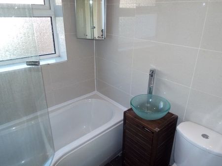 Stansted Road, Southsea - Photo 3