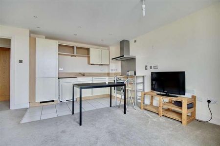 Gunwharf Quays, Portsmouth, PO1 - Photo 5