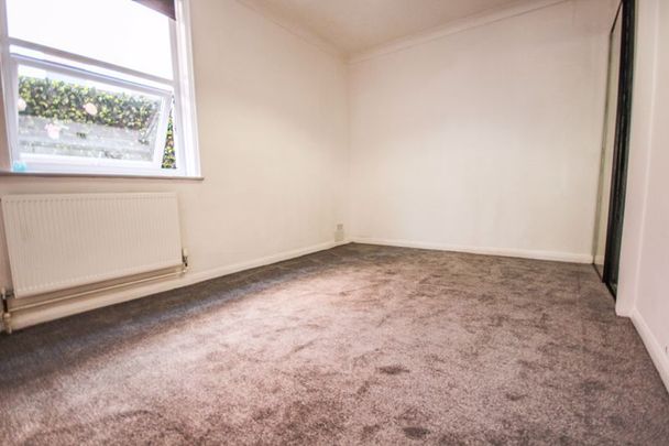 Ophir Road, Bournemouth - Photo 1