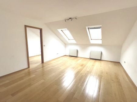 2,5-Zimmer Dachgeschoßwohnung inkl. Heizung - Photo 2
