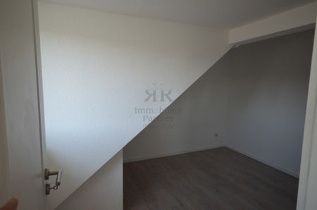 Helle frisch renovierte 3-Raumwohnung im DG in energetisch saniertem Haus! - Photo 4