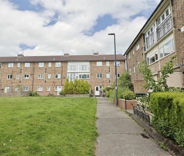 2 bedroom Flat to rent in Coach Lane, Benton, Newcastle Upon Tyne, ... - Photo 2