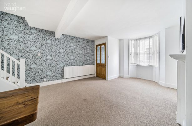 4 bedroom terraced house to rent - Photo 1