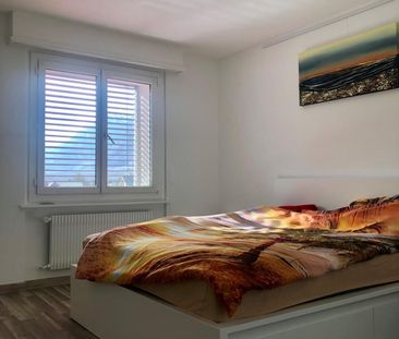 Large 4.5 room apartment refurbished near the station in Ardon - Photo 3