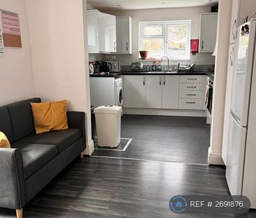 1 bedroom in a house share to rent - Photo 1