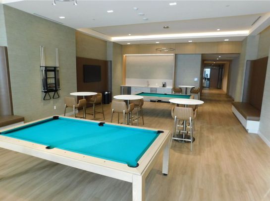 For Lease - 8960 Jane St Street Unit# 923, Vaughan, Ontario - Photo 1