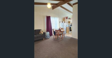 2 BEDROOM UNIT WITH PRIVATELY FENCED BACKYARD - Photo 3