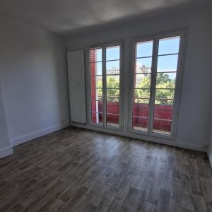 Location Appartement à VOIRON - Photo 1