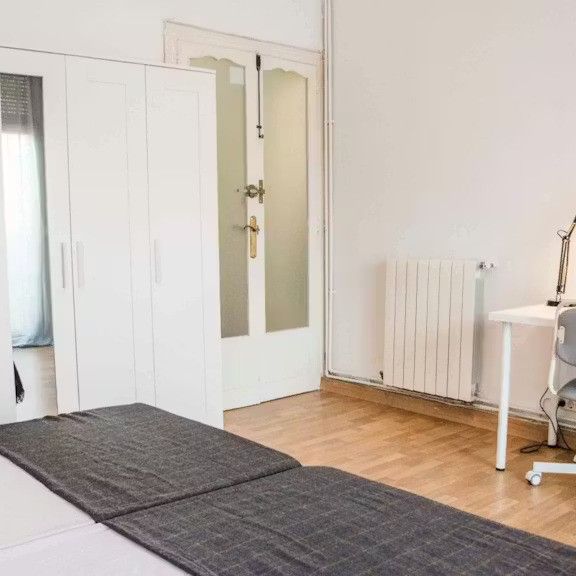 Calle Castellón, Valencia, Valencian Community 46004 - Photo 1