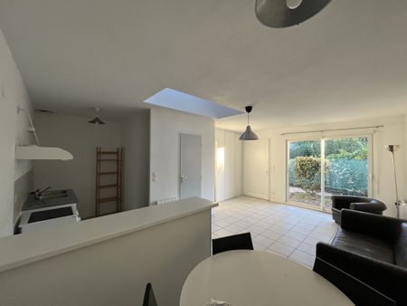 T3/4 MEUBLÉ / JARDIN / PARKING - PAU LECLERC TEMPO - Photo 2