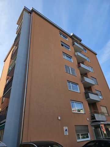 2.5 locali con balcone in posizione strategica - Photo 2