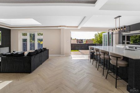 4 bedroom detached house to rent - Photo 5