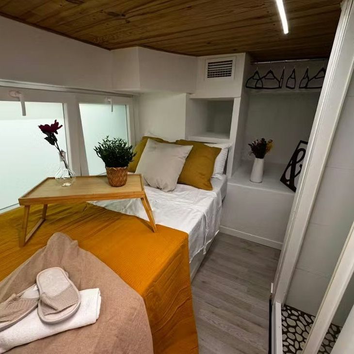 Calle de Hortaleza, Madrid, Community of Madrid 28004 - Photo 1