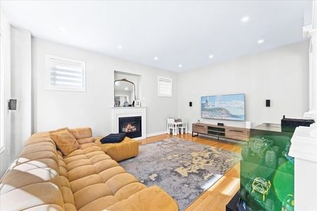 For Lease - 43 Grand Oak Drive, Richmond Hill, Ontario - Photo 3