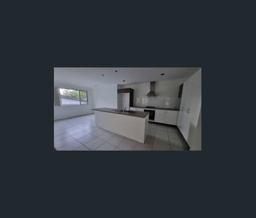 4 Bedroom Family Home - Photo 2