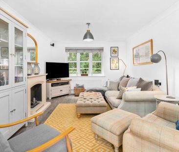 4 bedroom detached house to rent - Photo 1