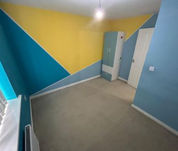 4 bedroom detached house to rent - Photo 3