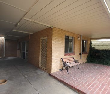 6-bedroom shared house / townhouse, Clairville Road - Photo 5