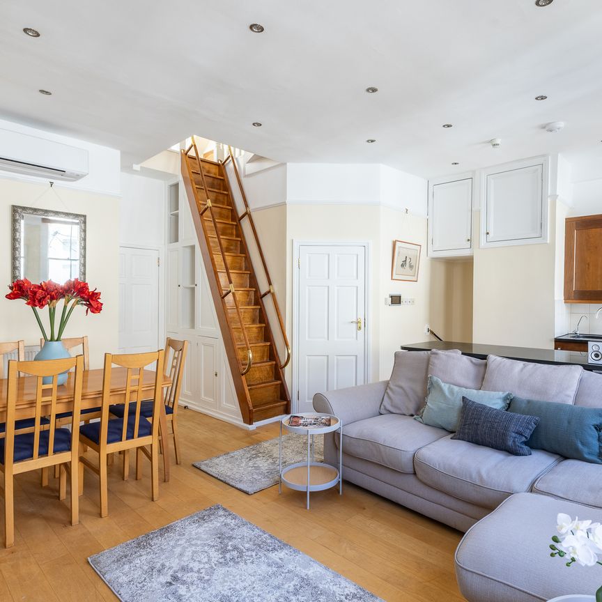 Astwood Mews, London, SW7 - Photo 1