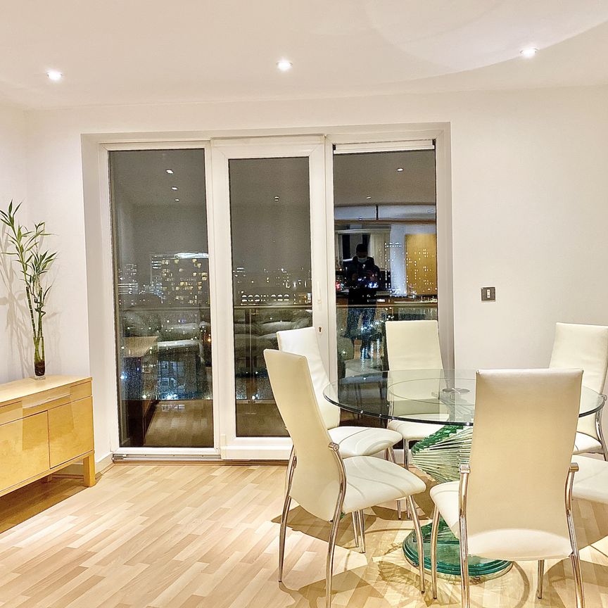 31 The Quays, SALFORD - Photo 1