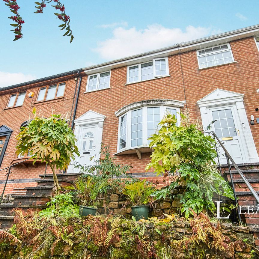 3 bedroom house to rent Southdale Road, Carlton, Nottingham, NG4 - Photo 1