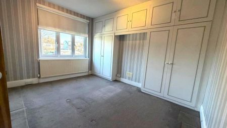 3 bedroom parking to rent - Photo 5