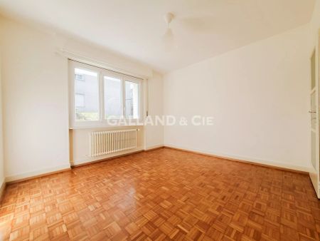 Appartement de 2 pièces au rez-de-chaussée. - Photo 2