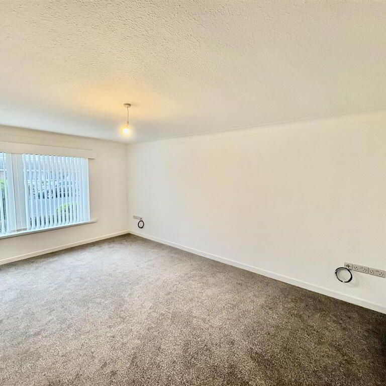 26 Ballymaconnell Road South, Bangor, BT19 6DG - Photo 1