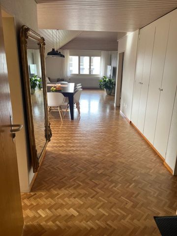 2.5 Zimmer, 97 m², 3. Stock - Foto 3