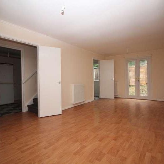 Champion Close, Leicester, LE5 - Photo 1