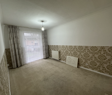 3 bedroom end of terrace house to rent - Photo 4