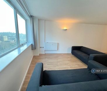 1 bedroom flat to rent - Photo 2