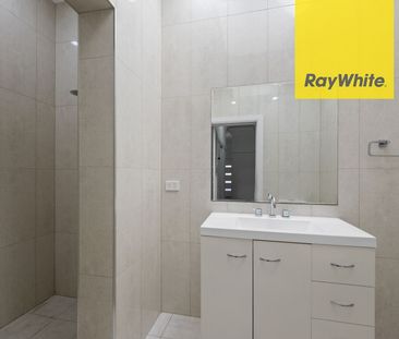 3 bedroom House close to the CBD - Photo 5