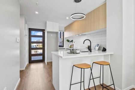 Brand new unit near Airport / Middlemore - Photo 3
